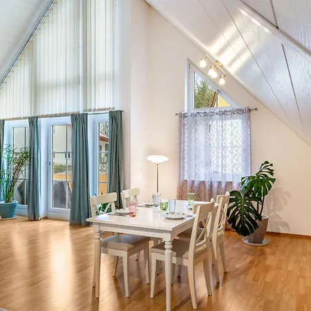 Ferienwohnung Am Schlossberg Appartement *