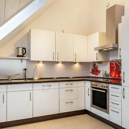 Appartement Ferienwohnung Am Schlossberg *